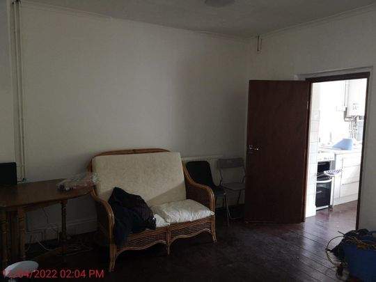 4 Bed Terraced House, St. Martins Place, BN2 - Photo 1