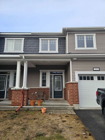 For Lease - 233 Billrian Crescent, Stittsville - Munster - Richmond, Ontario - Photo 4