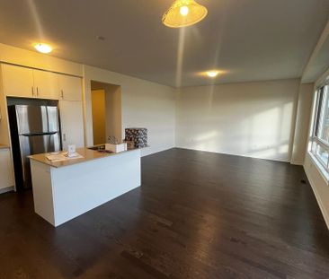 For Lease - 24 Phoenix Boulevard, Barrie, Ontario - Photo 6