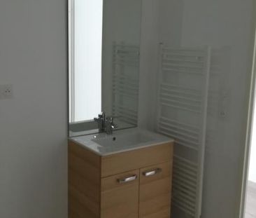 Location Appartement 1 pièce 23m² MONDEVILLE 14120 - Photo 3