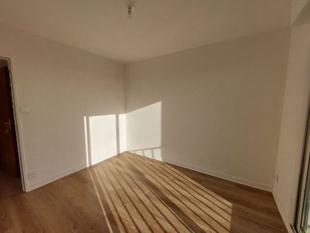 Location Appartement 2 pièces 30m² - Photo 3