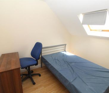 6 bedroom house to rent - Photo 4