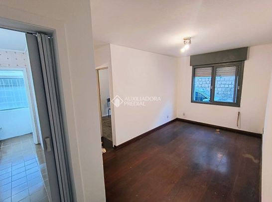 Apartamento com 1 quarto e 38m² para alugar em Vila Jardim, Porto Alegre. - Photo 1