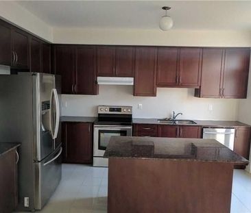 For Lease - 34 Lowther Avenue, Richmond Hill, Ontario - Photo 1