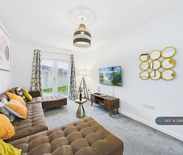 3 bedroom semi-detached house to rent - Photo 2
