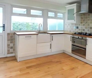 3 bedroom detached house to rent - Photo 5