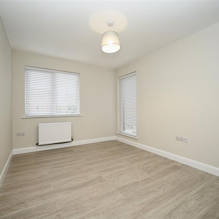 Apt 7, 39 Dundela Crescent, Belfast, BT4 3BN - Photo 1