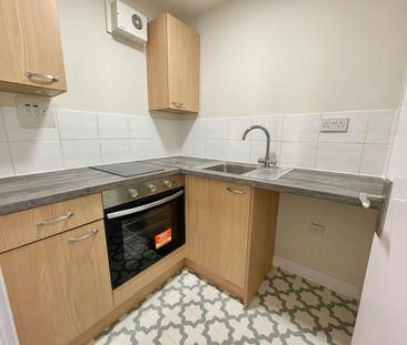 Studio flat to rent on - Photo 5