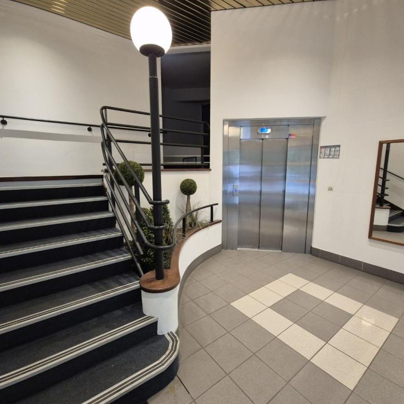 APPARTEMENT 2 pièce(s) - 49m² - Photo 1