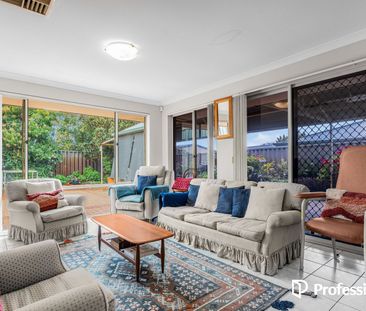 Spacious 4-Bedroom Family Home in Caversham! - Photo 1