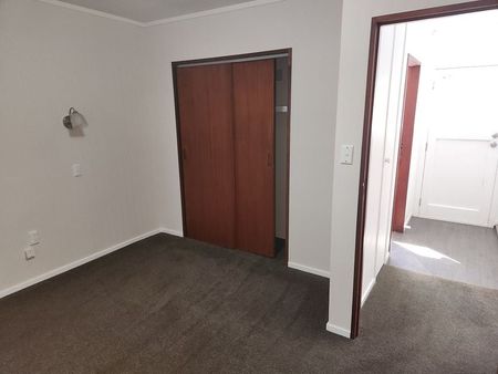 Beachside Bliss – 2 Bed, 2 Bath, 2 Living, 1 Gge - Photo 4