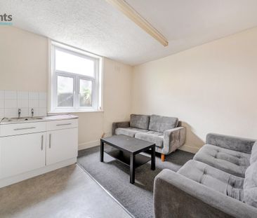 5 bedroom terraced house to rent - Photo 1