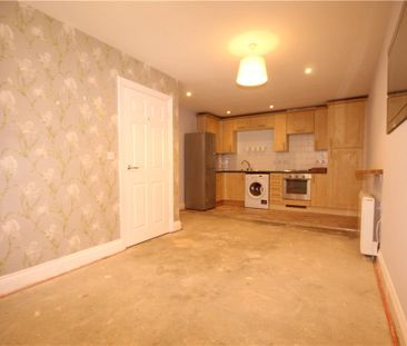Rectory Court, Walnut Tree Close, Guildford, Surrey, GU1 4RX - Photo 4