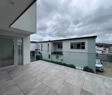 Petone 3 Bedrooms - Photo 2