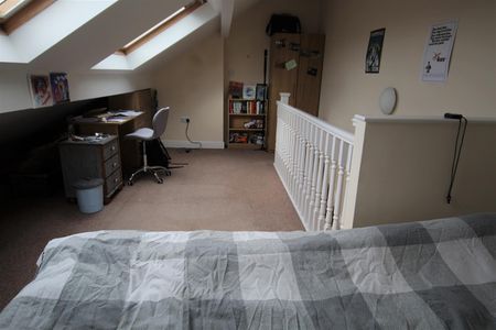 2 bedroom terraced house to rent - Photo 3