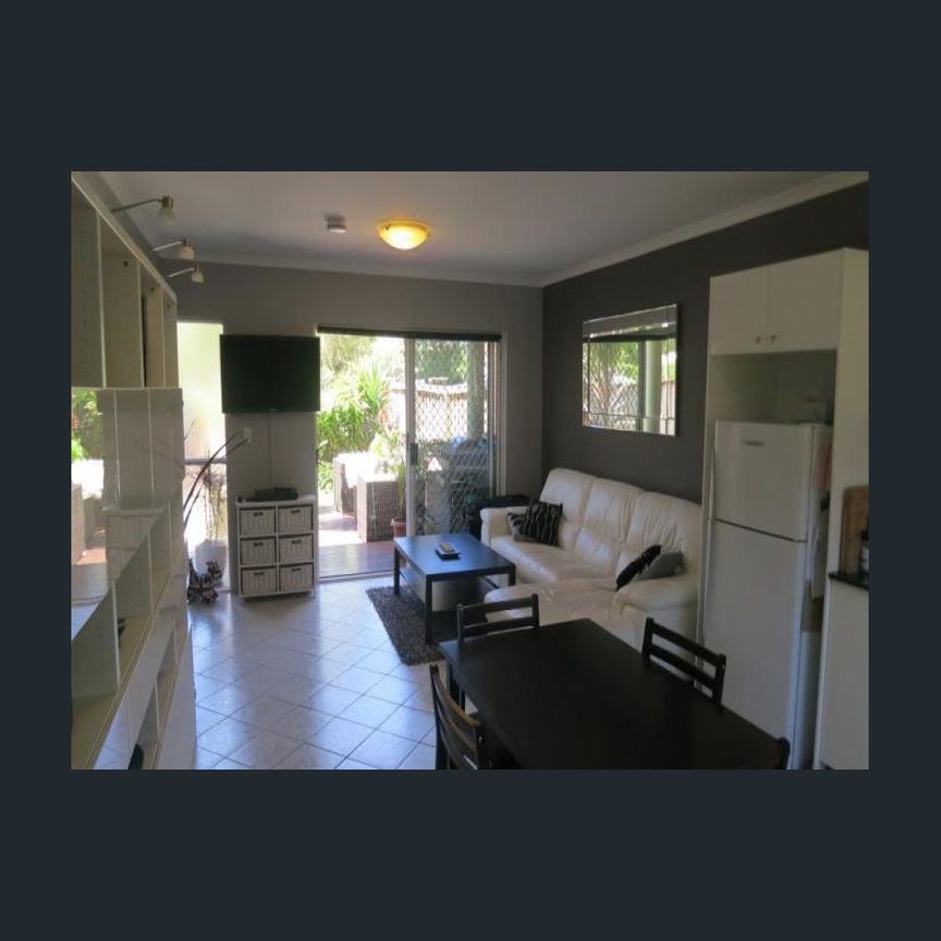 Large Courtyard & Great Presentation - Photo 1