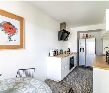 Location Appartement 3 pièces 72m² MARSEILLE 9ème - Photo 5