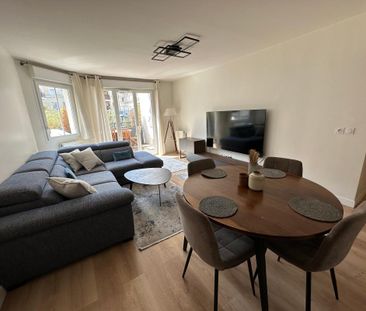 Location Appartement 3 pièces 69m² LE PLESSIS ROBINSON 92350 - Photo 2