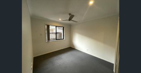Spacious Family Living in Coomera Grand! - Photo 4