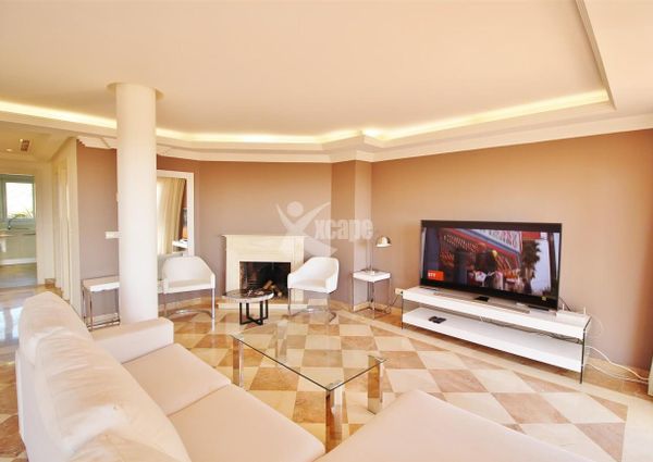 Luxury 2 bedrooms Penthouse Duplex for rent in Nueva Andalucia