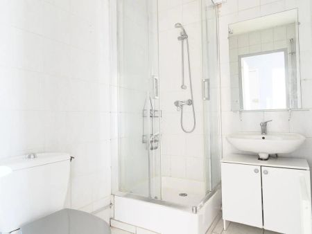 NANCY QUARTIER NABECOR PROCHE DU SQUARE F2 DE 40 M2 AVEC GAR - Photo 5
