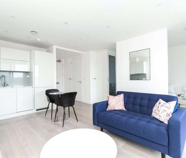 Excellent studio apartment set on the fourth floor of this modern d... - Photo 6