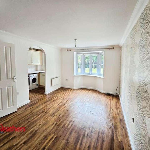 Lane End View, Rotherham, S60 - Photo 1