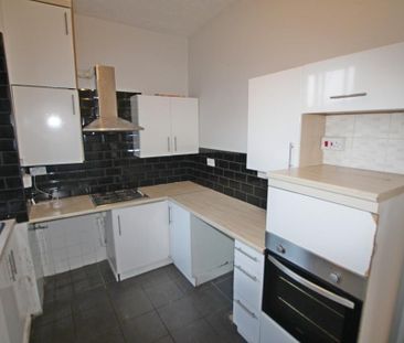 3 bedroom terraced house to rent - Photo 6