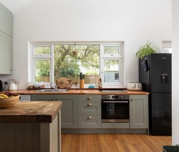 3 bedroom detached bungalow to rent - Photo 5