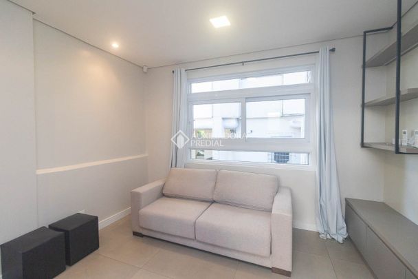 Apartamento com 1 quarto e 60m² para alugar em Floresta, Porto Alegre. - Photo 1