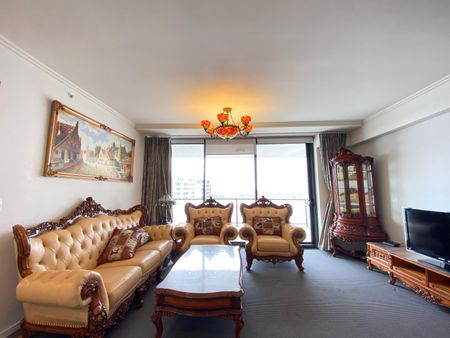 THREE (3) BEDROOM TWO (2) BATHROOM (2) Parking Luxury Apartment - FURNISHED - Photo 5