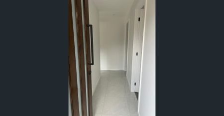 Brand New Modern 2 Bedroom Flat in Glenfield - Photo 3