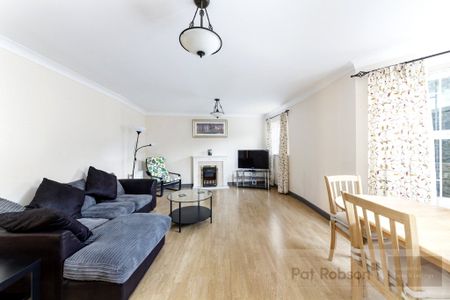 Regency Court, Newcastle Upon Tyne - Photo 3