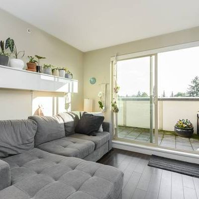 1br + den condo for rent - Photo 1