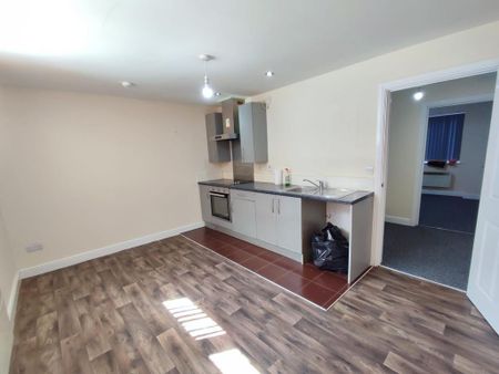 1 bedroom flat to rent - Photo 4