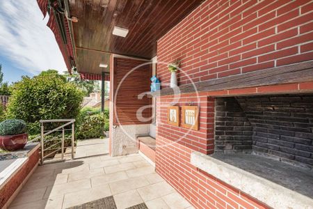 Luxury Villa for rent in Hortaleza, Chamartin, Autonomous Region of Madrid - Photo 5