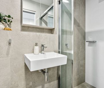 Furnished Studio Apartment - BILLS INCLUDED - Photo 2