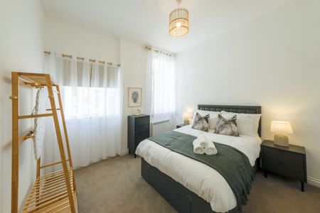 1 Bedroom Home – Medium Let - Photo 5