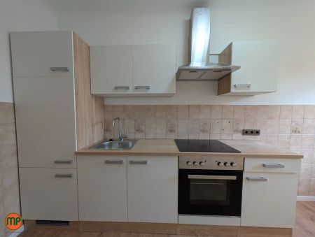 ruhige 2 Zimmerwohnung: frisch für Sie hergerichtet inkl. neuer Küche - Foto 2