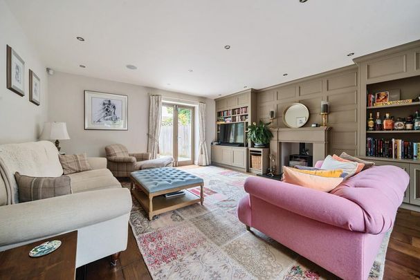 4 bedroom detached house to rent - Photo 1