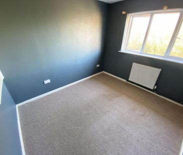 2 bedroom maisonette to rent - Photo 2