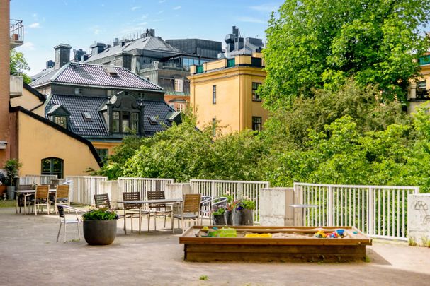 Olof Palmes gata, Stockholm - Foto 1