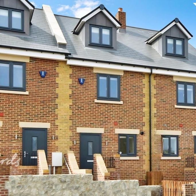 3 bedroom townhouse to rent - Photo 1