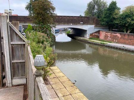 Wharf Gardens, Nuneaton, CV10 - Photo 5