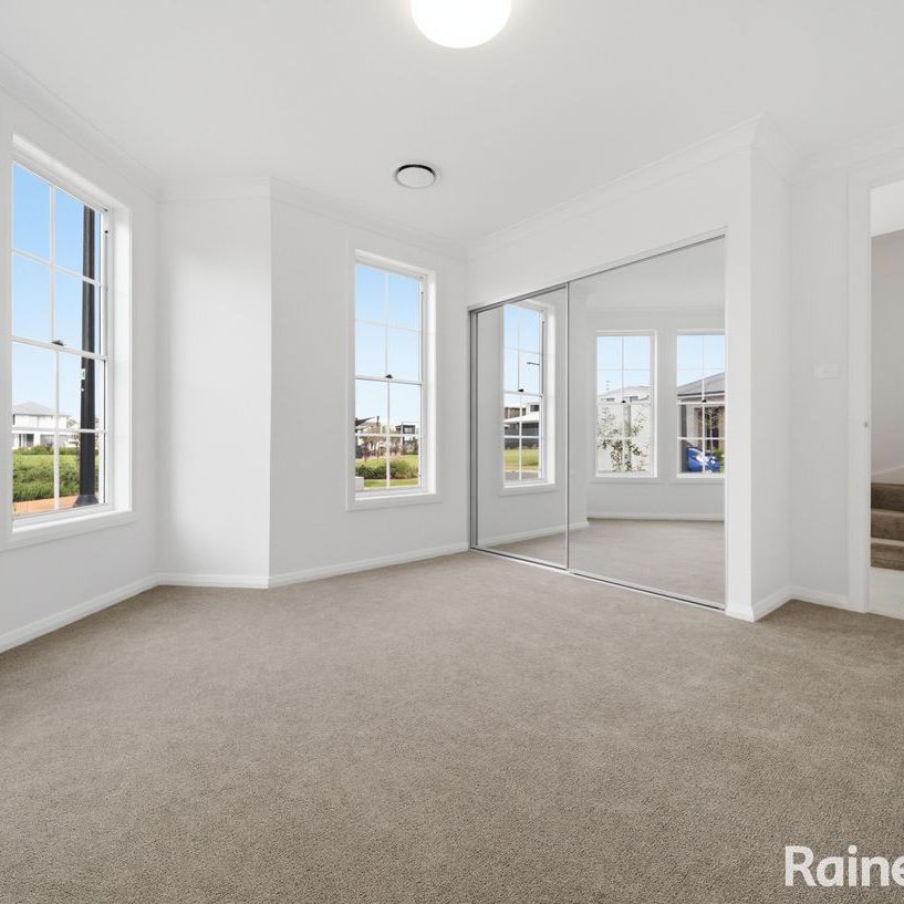 Hamilton-Style Living - Photo 1