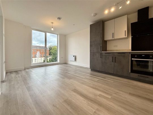 Commercial Road, Poole, Dorset, BH14 - Photo 1