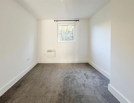 Flat 48, 4 Martin Court, Hastings, TN34 1EF - Photo 5