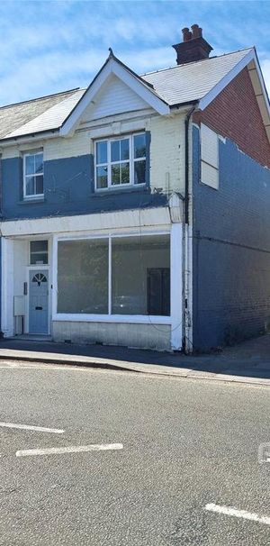 1 bedroom in a flat share to rent - Photo 1