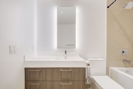 For Lease - 1 Yorkville Avenue Unit# 1710, Toronto, Ontario - Photo 3