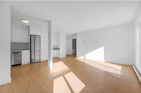 145 York St - Photo 2